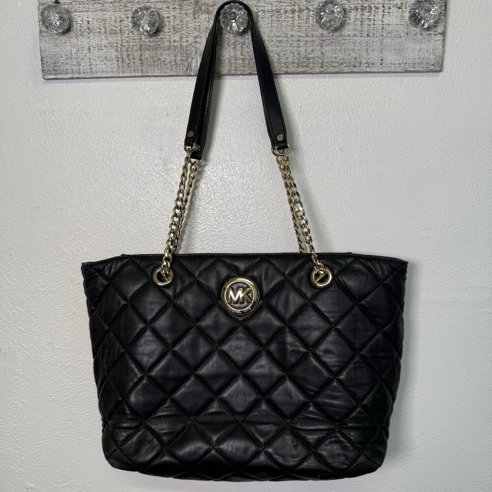 Michael Kors Fulton  Quilted Soft Luxury Leather Tote with GOLD Chain straps